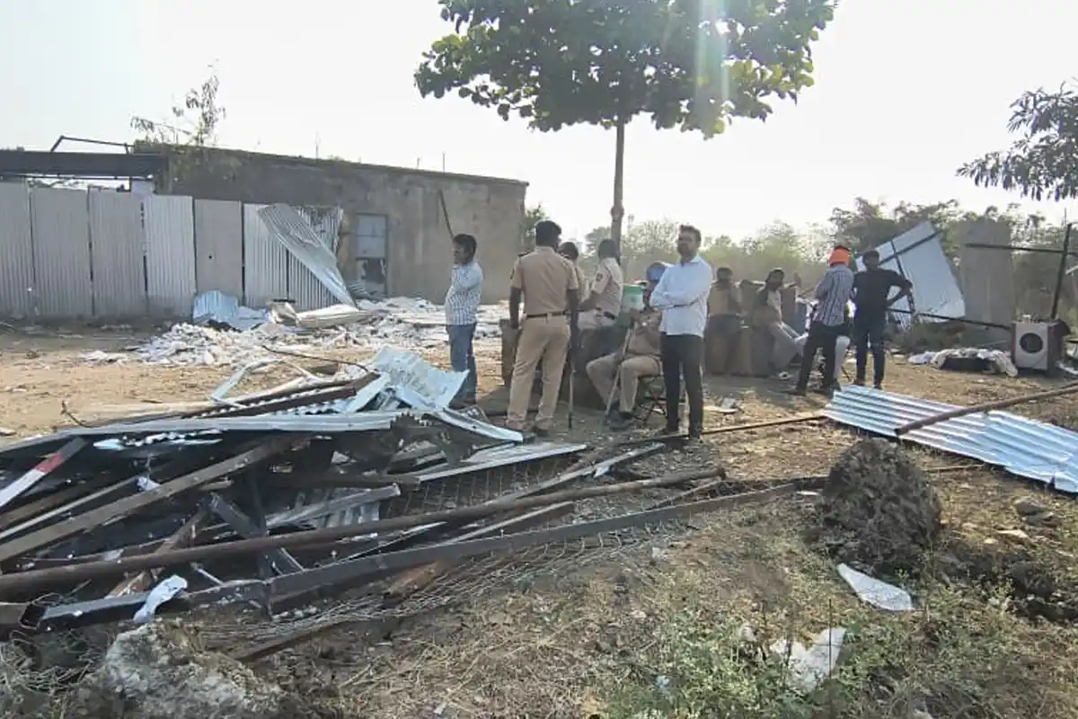 Nagpur Encroachment Drive: वाथोड़ा में 150 अवैध मकानों पर प्रशासन की सख्त कार्रवाई