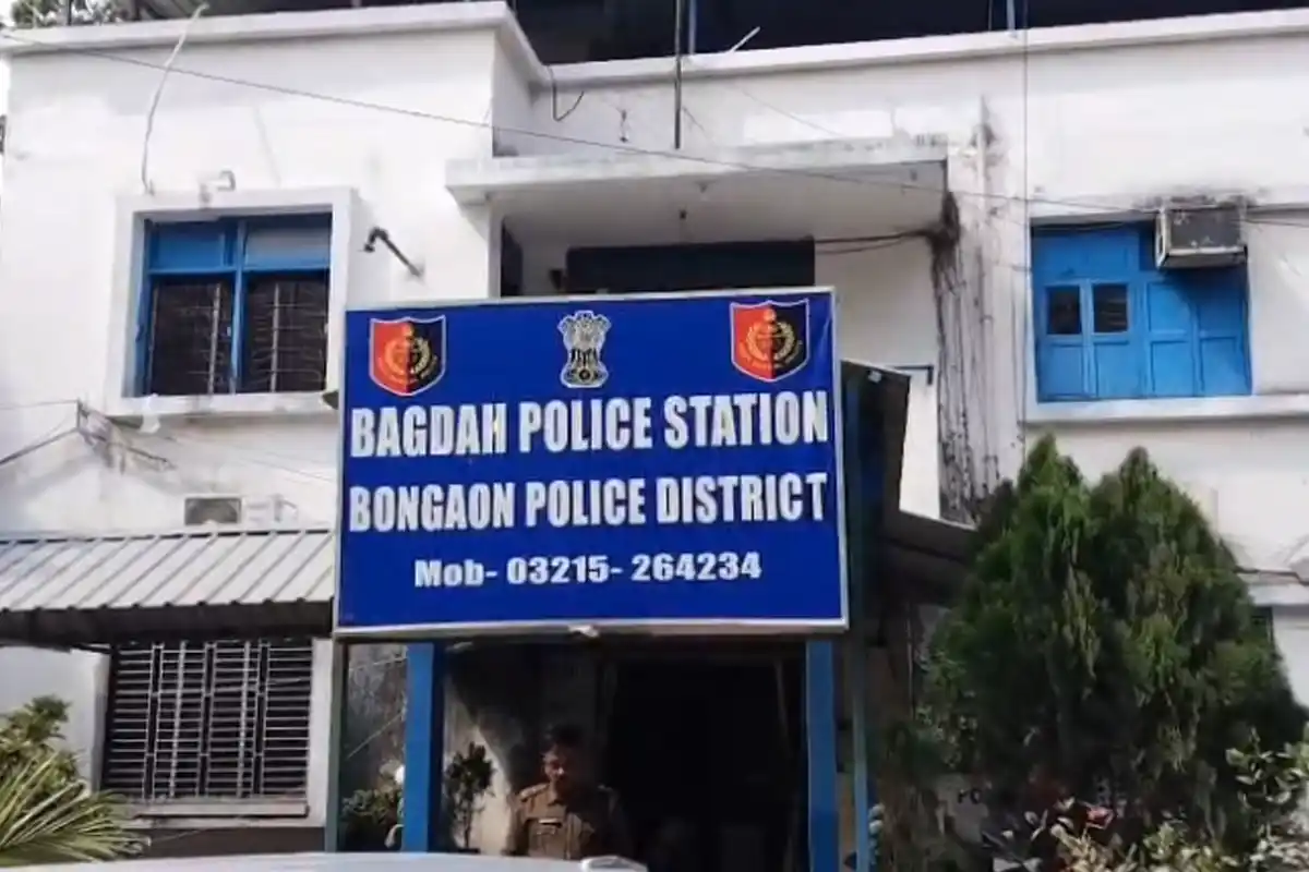 BSF catches Bangladeshi women North 24 Parganas: बीएसएफ ने तीन बांग्लादेशी महिलाओं को अवैध सीमा पार करते पकड़ा