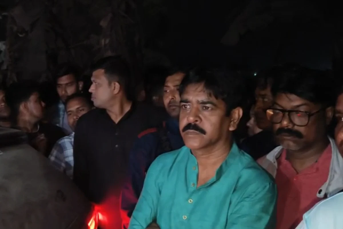 Bomb Attack on West Bengal MLA Sowkat Molla Car Bhangar News: विधायक सौकत मोल्ला की गाड़ी पर बम और गोली, आईएसएफ पर उठी उंगली