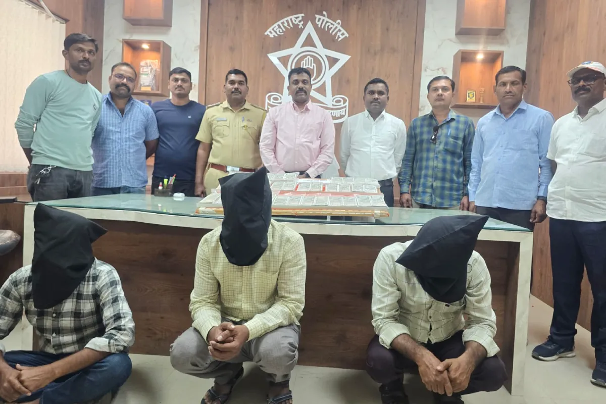 Hingoli Police busts turmeric theft inter-state gang: हल्दी व्यापारियों से साढ़े तेईस लाख की ठगी, अंतरराज्यीय गिरोह गिरफ्तार, माल बरामद