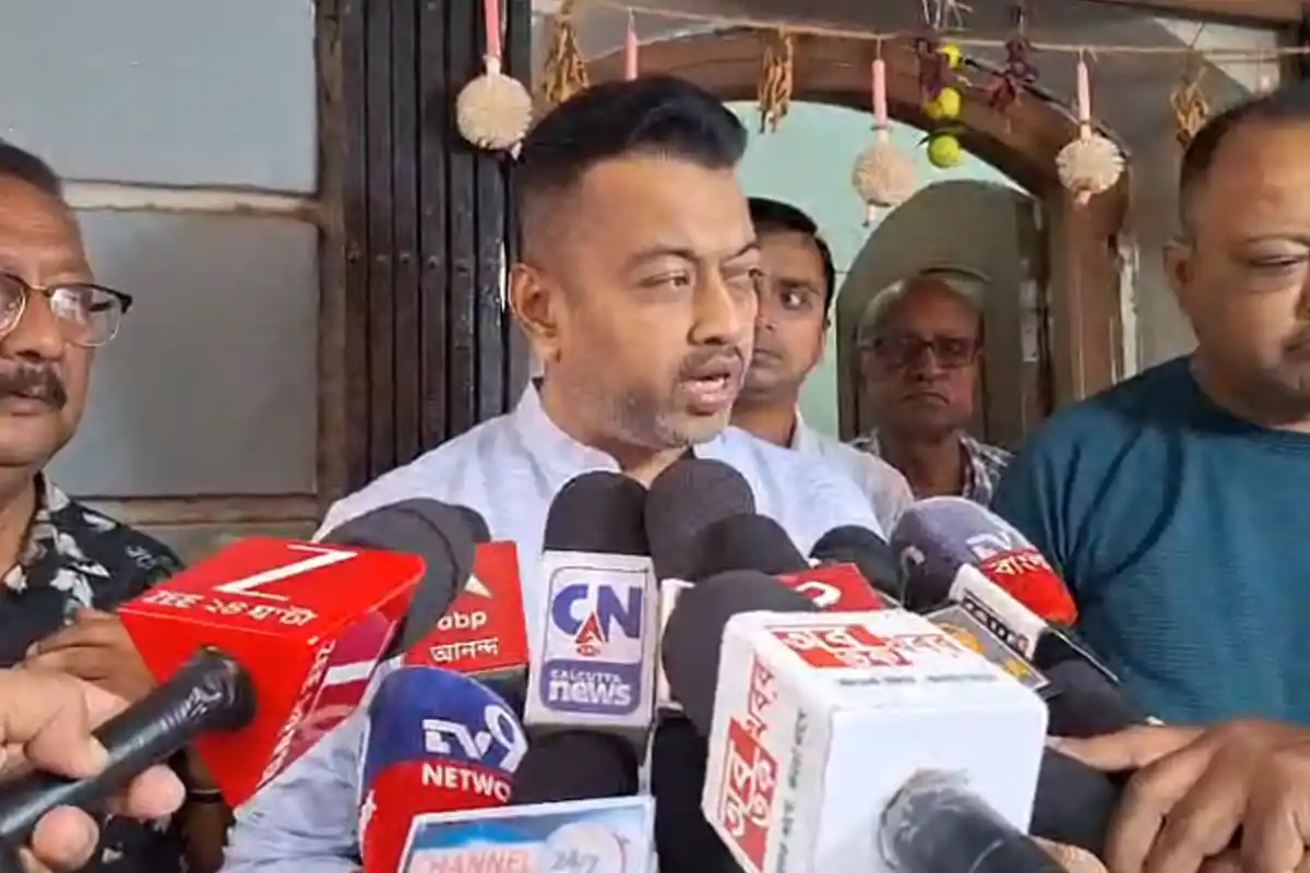 Kolkata Politics: लंबी बीमारी के बाद वरिष्ठ तृणमूल नेता मुकुल रॉय का निधन, 72 साल की उम्र में कोलकाता में ली अंतिम सांस 11 TMC leader Mukul Roy passes away West Bengal: तृणमूल नेता मुकुल रॉय का निधन, कोलकाता के अस्पताल में तोड़ा दम