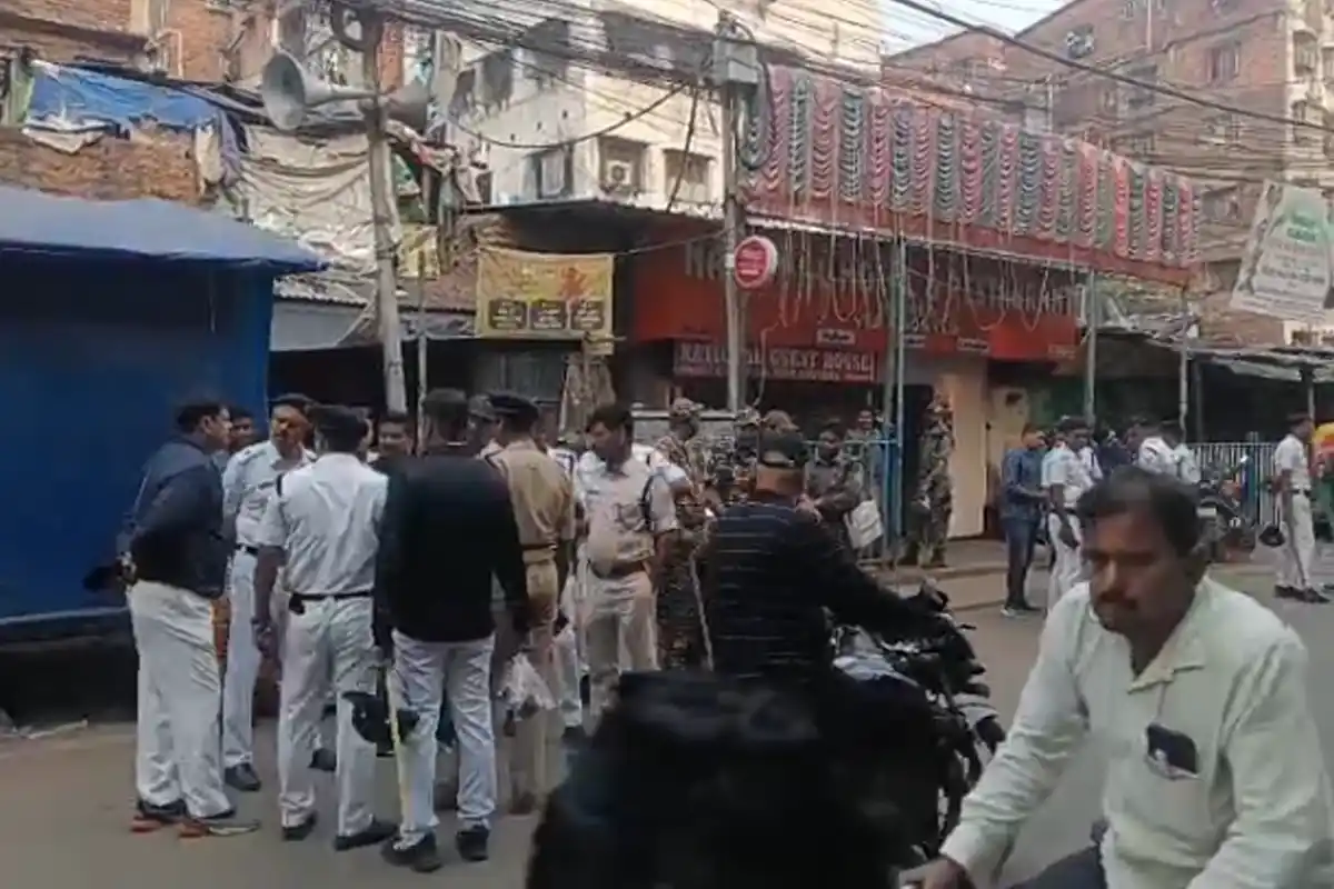 Howrah Crime: वोट से पहले हावड़ा में खूनी सुबह, युवा प्रमोटर की गोली मारकर हत्या (Image Source: RB / Ekbal)