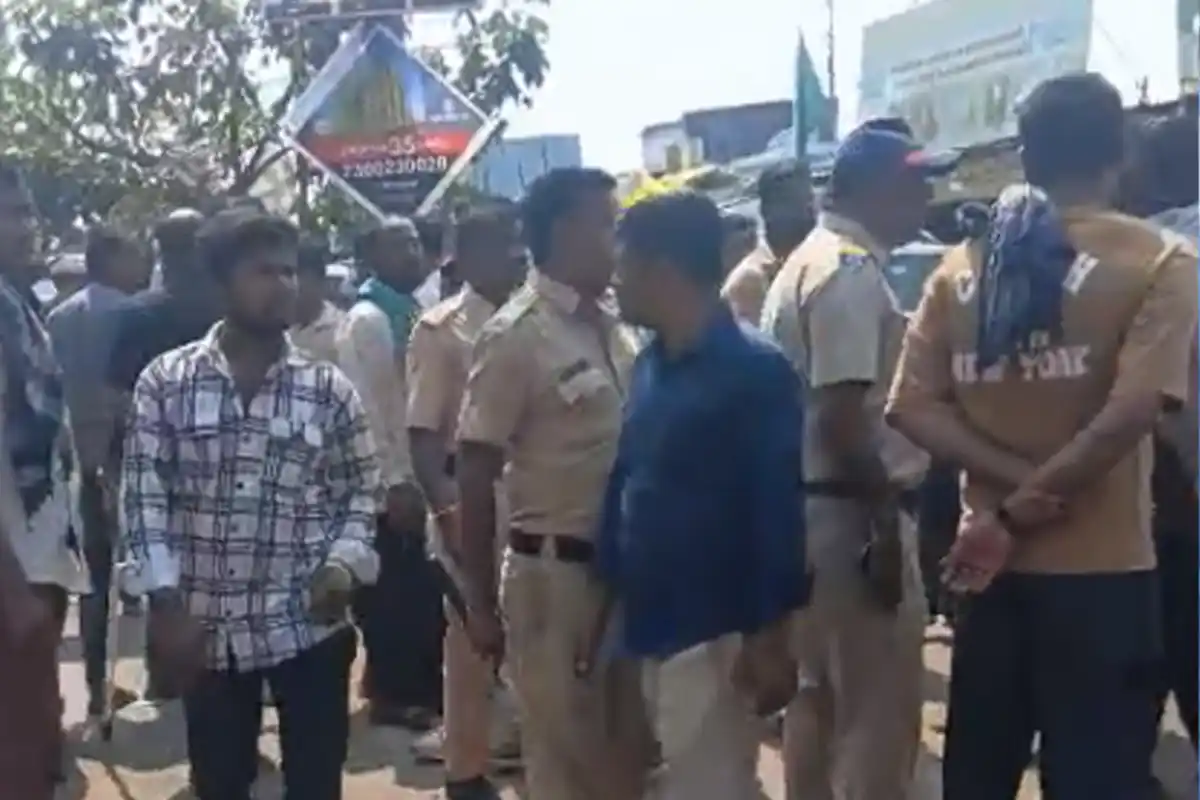 Nagpur Kamathi Encroachment Fight, Gandhi Chowk: कामठी गांधी चौक पर अतिक्रमण हटाने के दौरान दो गुटों में मारपीट, पांच घायल