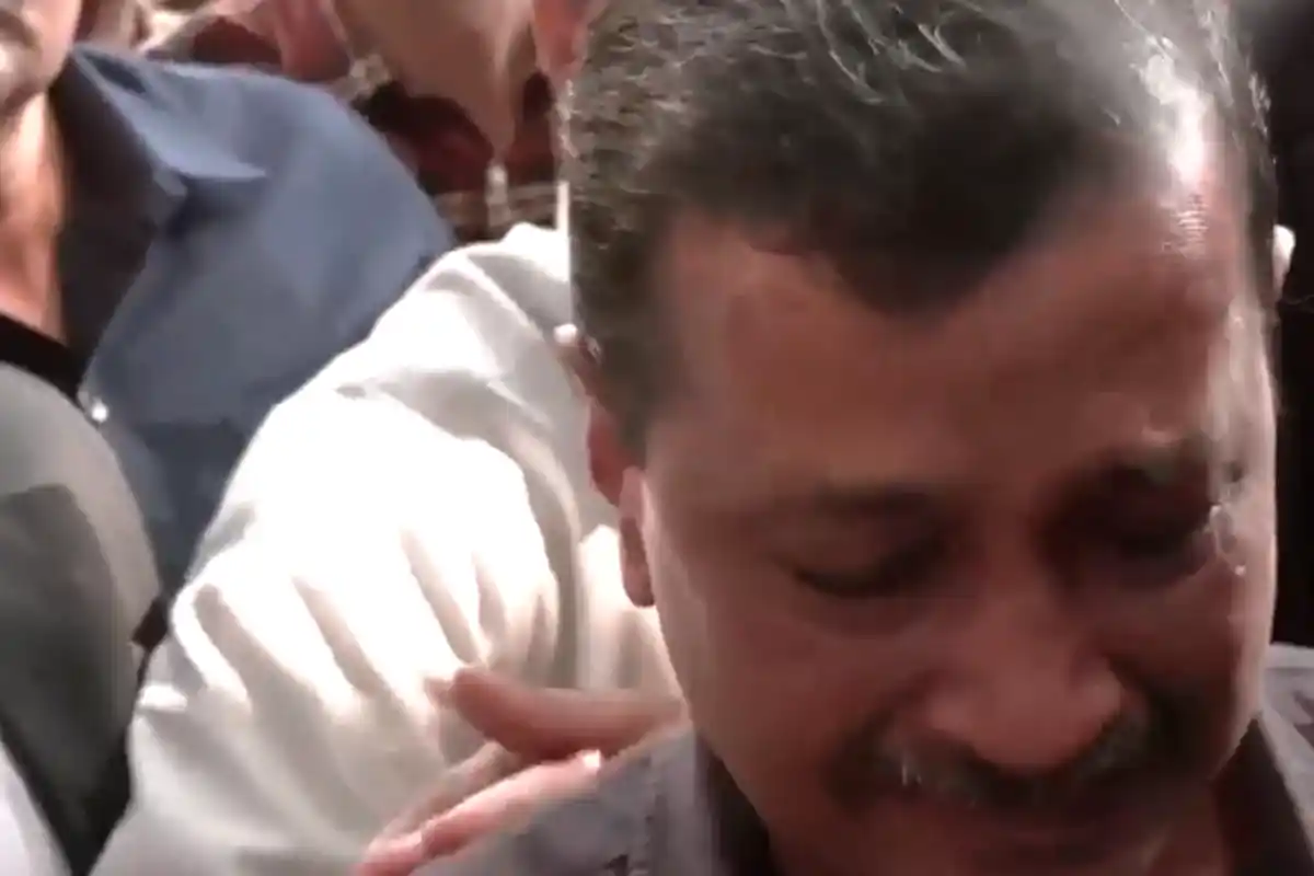 Arvind Kejriwal Bail Relief in Delhi Excise Policy Case: दिल्ली आबकारी केस में अरविंद केजरीवाल और मनीष सिसोदिया को कोर्ट से मिली पूरी राहत (Image Source: RB / Ekbal)