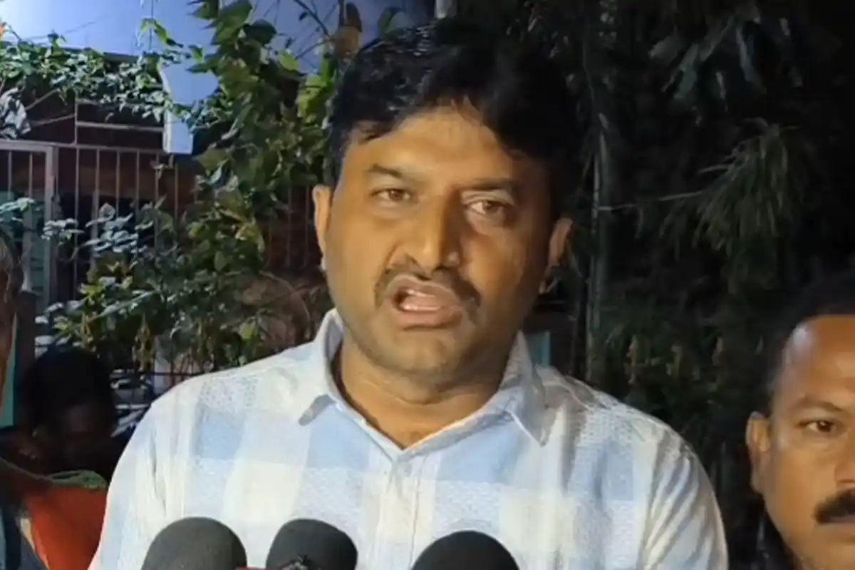 Attack on Durgapur BJP worker with bomb west bengal: BJP कार्यकर्ता के घर बम से हमला, चुनाव से पहले बढ़ा तनाव