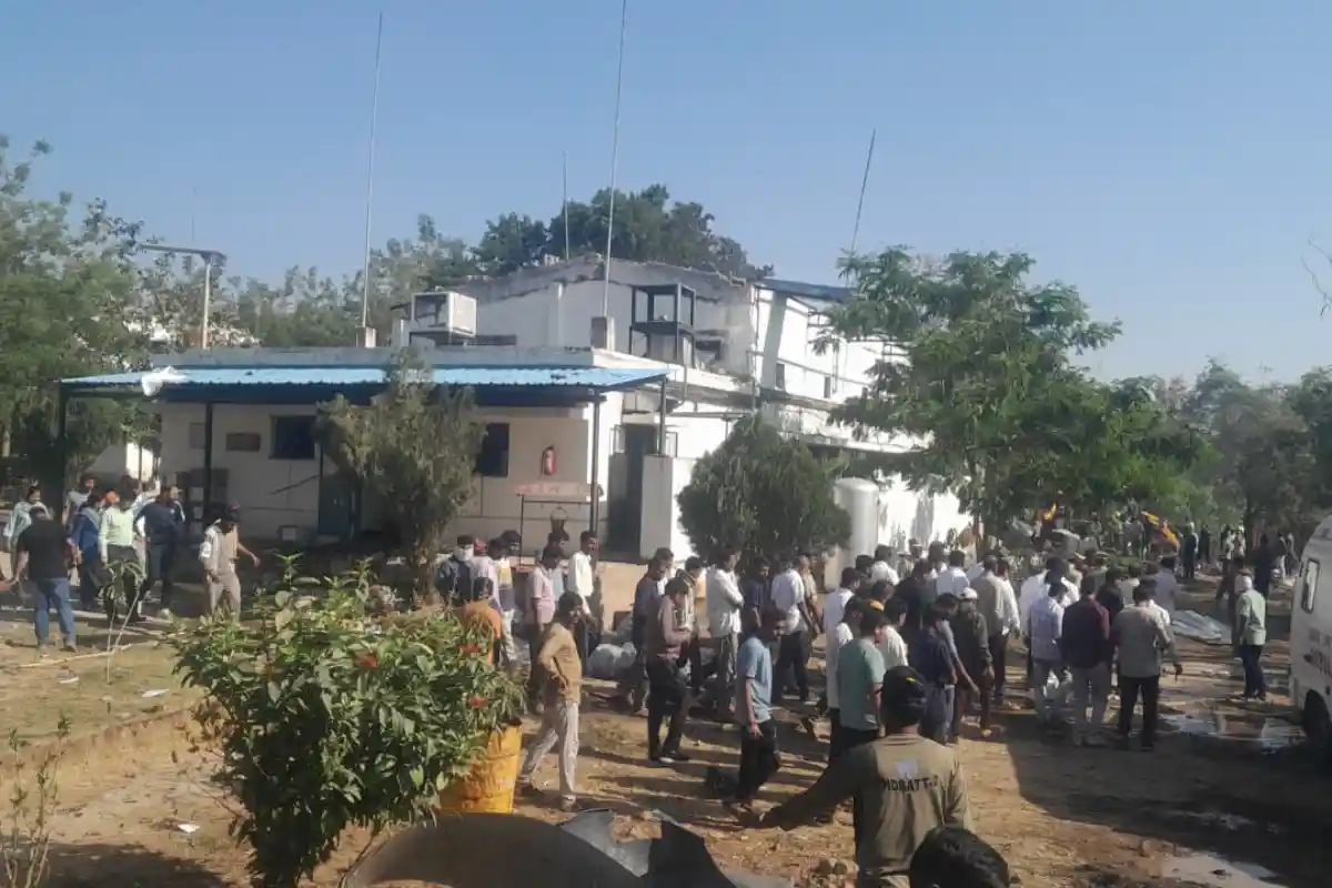 SBL Energy Blast Nagpur: नागपुर के कलमेश्वर में एसबीएल एनर्जी फैक्ट्री में भीषण विस्फोट, 18 की मौत, 18 घायल, SP हर्ष पोद्दार ने की पुष्टि | Photos 15 SBL Energy Blast News Nagpur: नागपुर के कलमेश्वर में एसबीएल एनर्जी फैक्ट्री में भीषण विस्फोट |SBL Energy Limited explosion Nagpur Kalmeswhar News