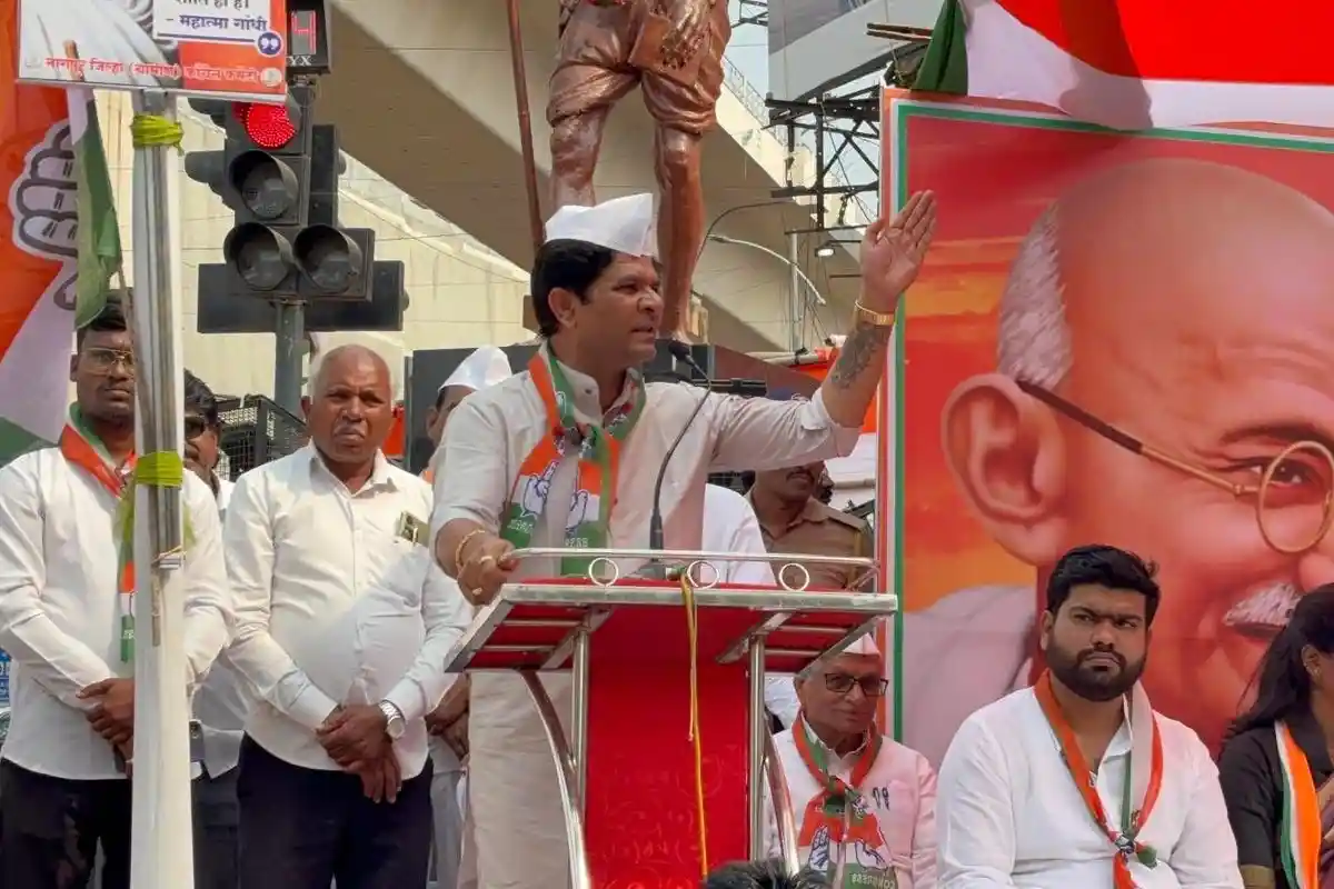 Congress protest Nagpur Gandhi remark Pushpendra Kulshrestha: गांधी पर आपत्तिजनक टिप्पणी के विरोध में ग्रामीण कांग्रेस का धरना — बर्डी थाने में सौंपा ज्ञापन