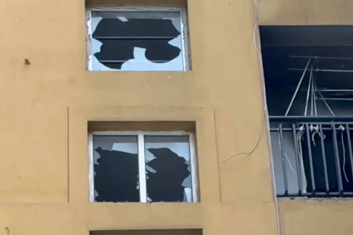 Kolkata News: महेशतला में पांच मंजिला इमारत में भीषण आग, रसोई से लगी आग, बुजुर्ग दंपती बाल-बाल बचे | Photos 15 Maheshtala apartment fire Kolkata News: महेशतला में पांच मंजिला इमारत में भीषण आग, रसोई से लगी आग, बुजुर्ग दंपती बाल-बाल बचे