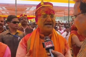 Bihar: सिवान में मंगल पांडे के नेतृत्व में एनडीए का भव्य होली मिलन, हजारों ने लिया हिस्सा | Photos