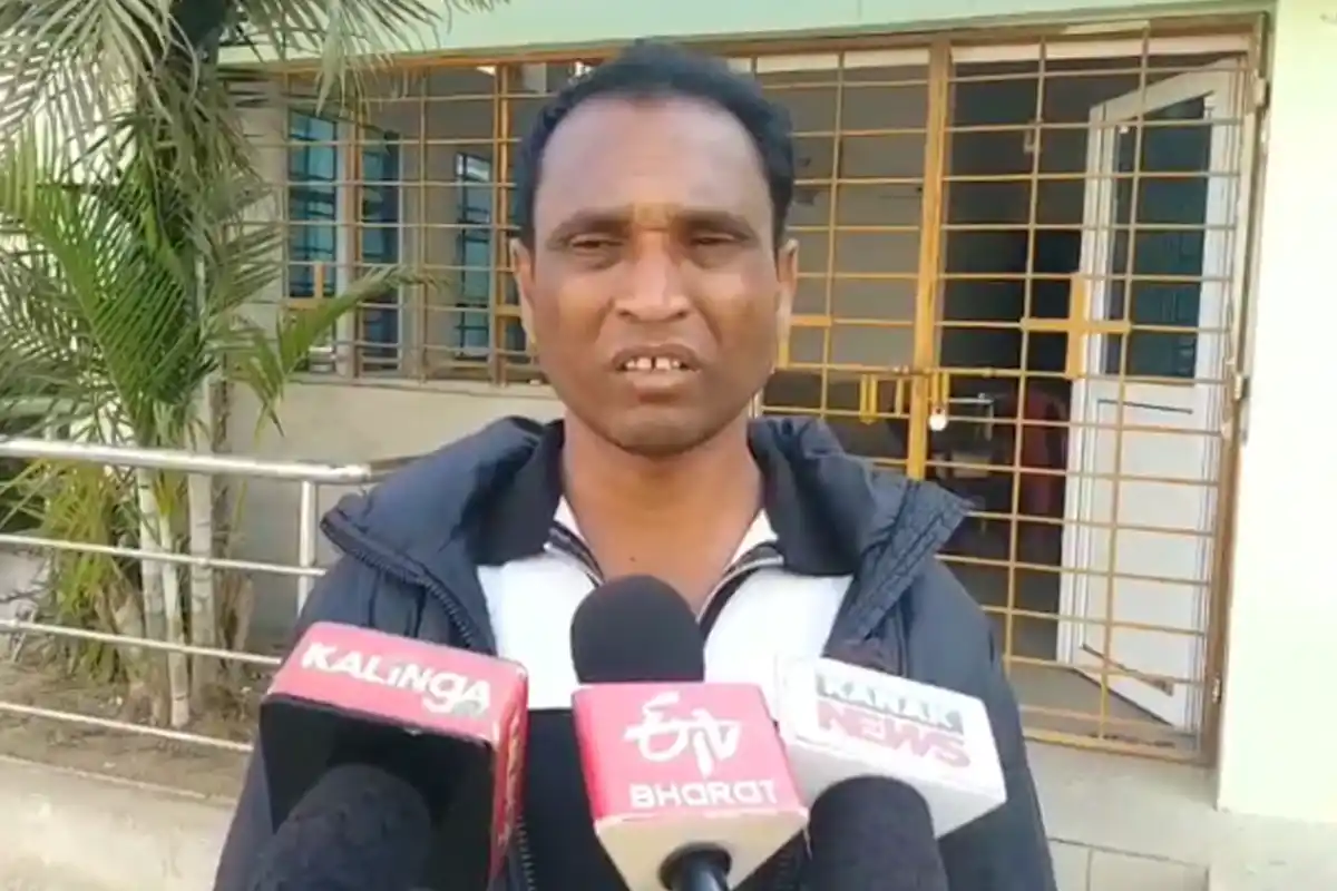 Odisha Mayurbhanj Kangaroo Court: ओड़िशा के मयूरभंज में छागल चोरी के शक में नाबालिग की पिटाई से मौत | Photos 13 Mayurbhanj minor killed kangaroo court goat theft Odisha: ओड़िशा में छागल चोर समझकर नाबालिग को पीट-पीटकर मार डाला (Image Source: RB / Ekbal)