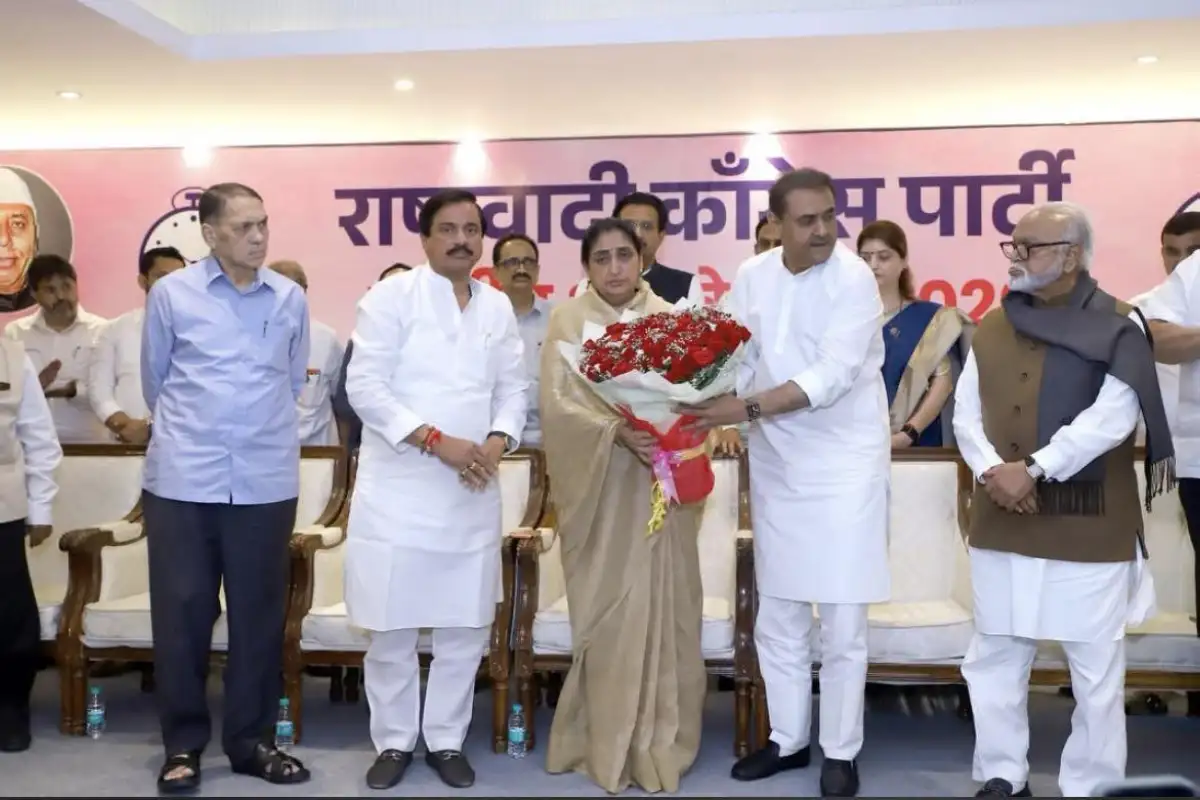 Sunetra Pawar NCP leadership: अजित पवार की विरासत अब सुनेत्रा पवार के हाथ में, NCP में परिवार की पकड़ अटल