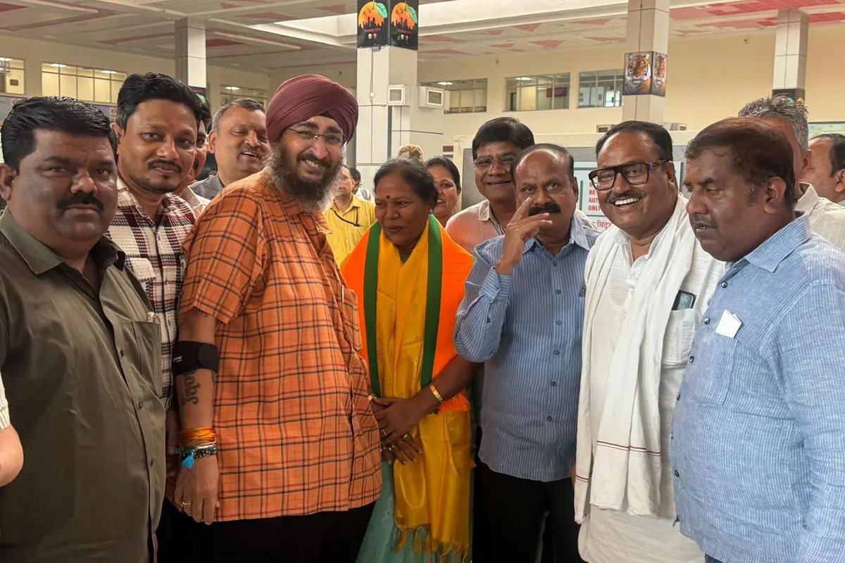 Mayatai Ivnate Nagpur Visit: नव नियुक्त मयाताई इवनाते के नागपुर आगमन पर कार्यकर्ताओं और नागरिकों ने किया भव्य स्वागत