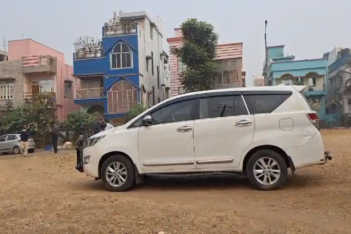 ED raid Durgapur Manoranjan Mondal Budbud police officer: दुर्गापुर में ईडी ने बुदबुद के पूर्व अधिकारी मनोरंजन मंडल के घर चौथी बार छापा मारा, 13 मार्च को फिर समन जारी।