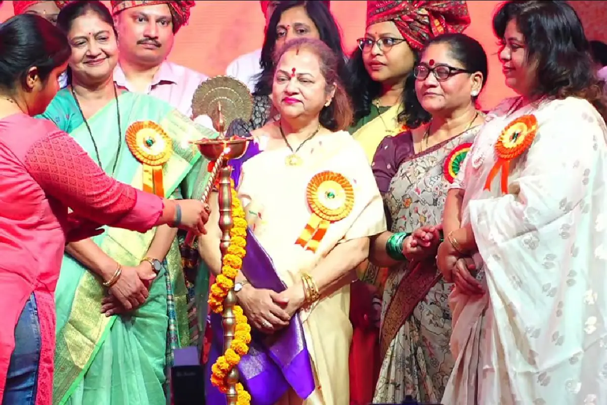 Mahalakshmi Saras 2026 Nagpur exhibition women self-help groups: नागपुर के रेशीमबाग मैदान में महालक्ष्मी सरस 2026 का उद्घाटन। 6.7 लाख स्व-सहायता समूहों की 65 लाख महिलाएं 23 मार्च तक उत्पाद प्रदर्शित करेंगी।