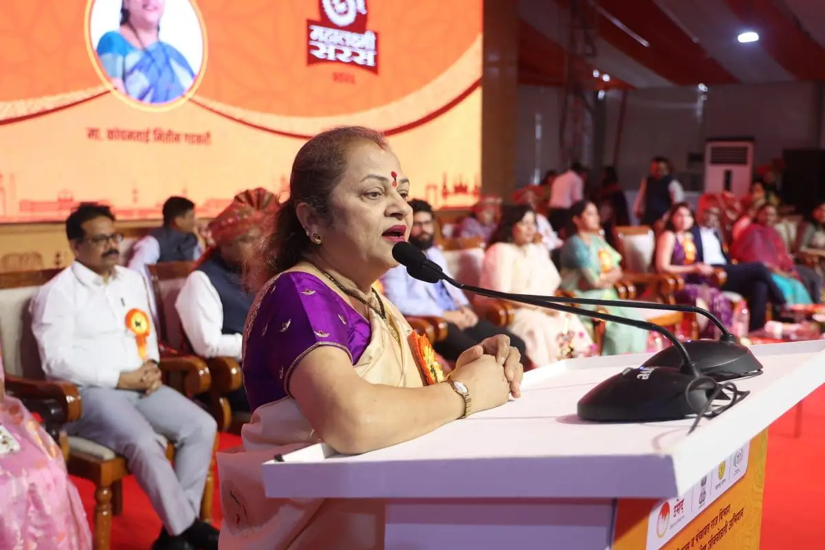 Mahalakshmi Saras 2026 Nagpur exhibition women self-help groups: नागपुर के रेशीमबाग मैदान में महालक्ष्मी सरस 2026 का उद्घाटन। 6.7 लाख स्व-सहायता समूहों की 65 लाख महिलाएं 23 मार्च तक उत्पाद प्रदर्शित करेंगी।