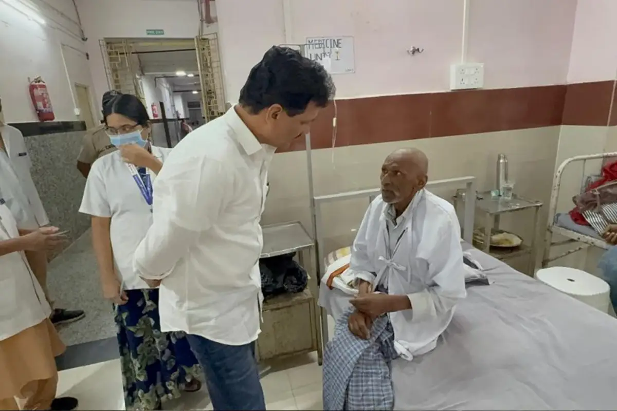 Prakash Abitkar ESIC Hospital Nagpur: नागपुर के ESIC अस्पताल में मंत्री प्रकाश आबिटकर ने अचानक दौरा किया और मरीजों से उपचार, डॉक्टरों के व्यवहार और अस्पताल की सुविधाओं के बारे में जानकारी ली