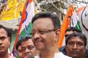 कोलकाता के गिरीश पार्क हिंसा पर सियासी घमासान, भाजपा से जुड़े 4 लोग गिरफ्तार 12 कोलकाता के गिरीश पार्क हिंसा पर सियासी घमासान, भाजपा से जुड़े 4 लोग गिरफ्तार