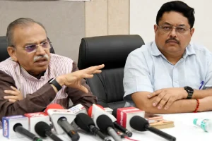 महाराष्ट्र में “मध का गांव” योजना वर्धा और अमरावती के गांवों में मधुमक्खी पालन से रोजगार और पर्यटन को मिलेगा बढ़ावा