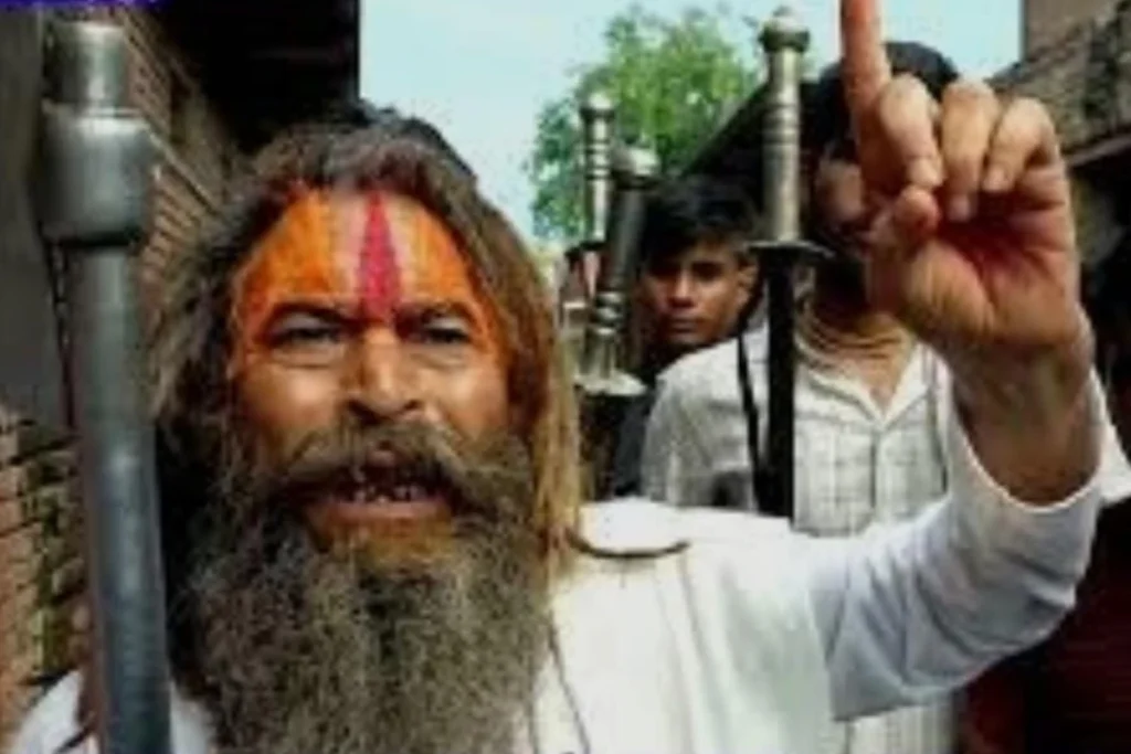 मथुरा में ‘फरसा वाले बाबा’ की हत्या से बवाल, हाईवे जाम और पुलिस से झड़प