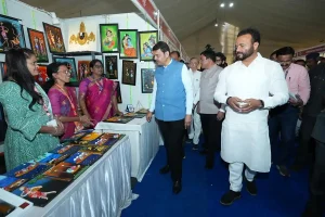 नागपुर में महालक्ष्मी सरस प्रदर्शनी: महिलाओं के सपनों को मिल रहा बाजार