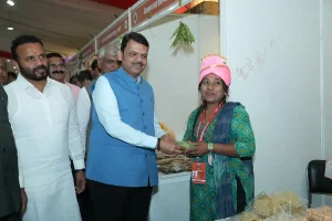 नागपुर में महालक्ष्मी सरस प्रदर्शनी: महिलाओं के सपनों को मिल रहा बाजार