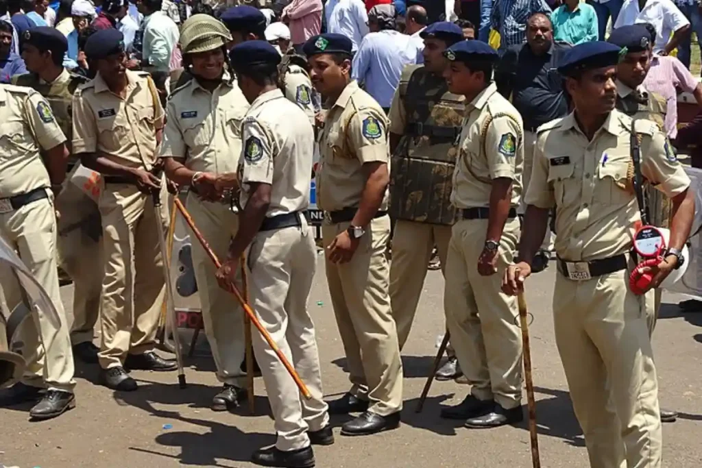 नागपुर में वंचित बहुजन आघाड़ी के नेताओं पर केस दर्ज, कार्यकर्ताओं को धमकाने का आरोप