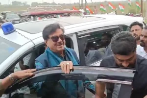 West Bengal News: आसनसोल सांसद शत्रुघ्न सिन्हा पर नीली बत्ती विवाद, जामुड़िया में चुनाव आचार संहिता उल्लंघन का आरोप