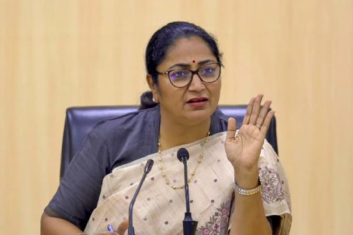 CM रेखा गुप्ता ने पेश किया 1.03 लाख करोड़ का बजट