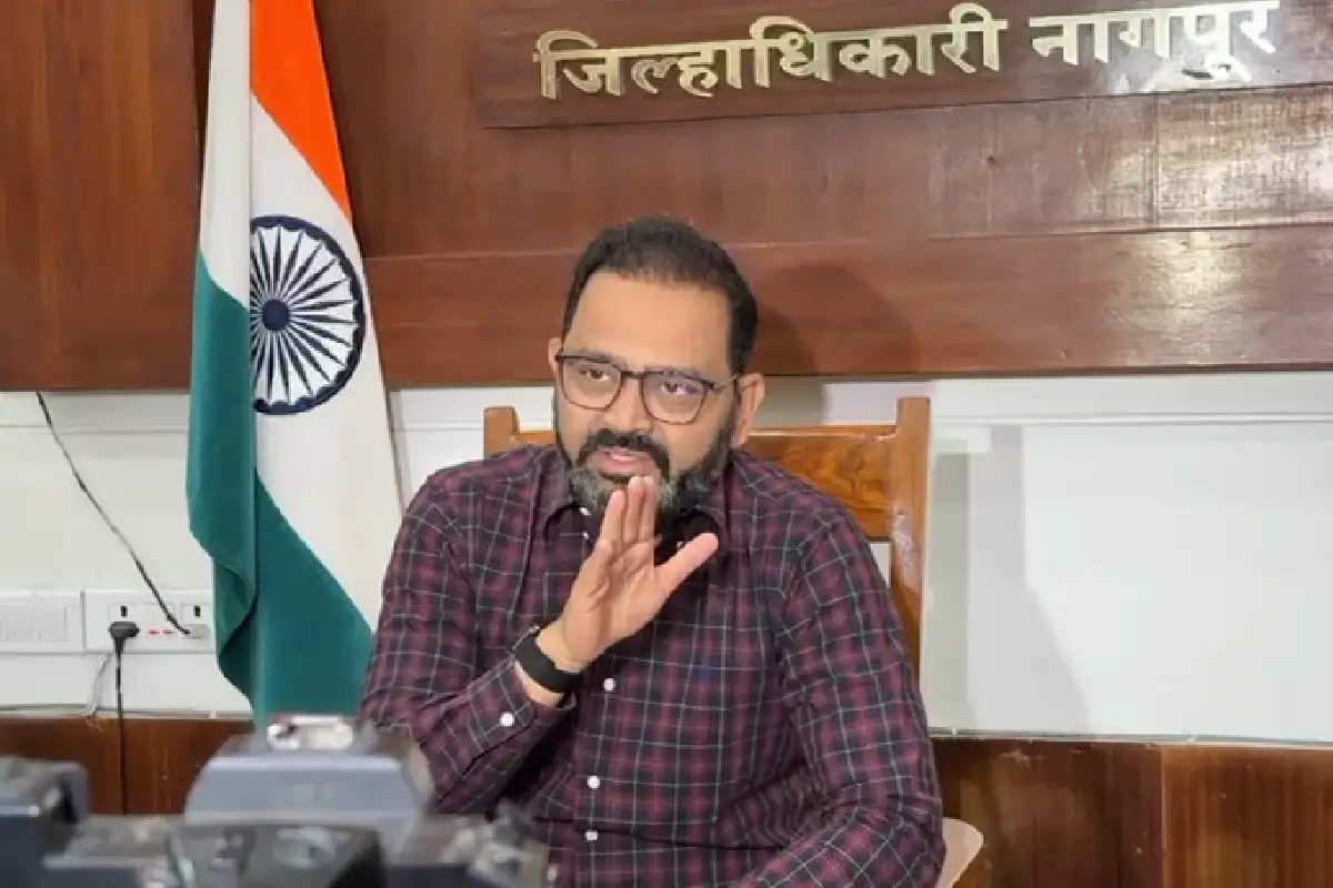 Nagpur fuel supply shortage rumours: नागपुर जिलाधिकारी का आश्वासन - पेट्रोल, डीजल व गैस का पर्याप्त भंडार उपलब्ध, अफवाहों पर ध्यान न दें, जिला समिति निगरानी में।