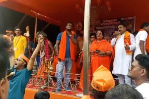 जलपाईगुड़ी के साँकराइल में राम नवमी शोभायात्रा, शस्त्र लेकर निकले सैकड़ों श्रद्धालु, कड़ा पुलिस बंदोबस्त