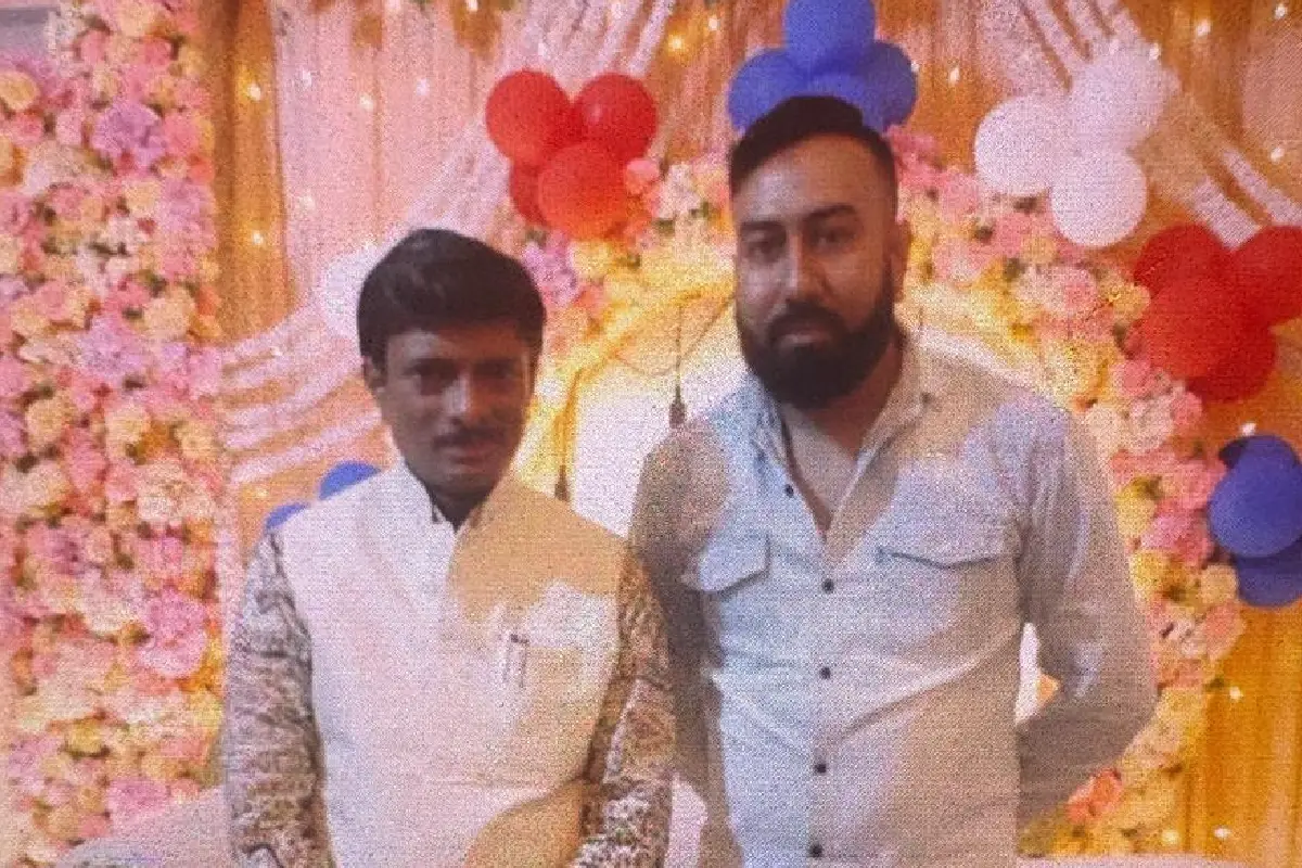 Kolkata News: मध्यरात्रि में पाटुली में गोलीबारी, छत पर हमला, तृणमूल समर्थक की हत्या 20 Patuli Jadavpur shooting TMC supporter killed Kolkata: कोलकाता के पाटुली में रात को छत पर गोलीबारी, तृणमूल समर्थक राहुल दे की मौत, एक घायल, पुलिस ने चार को गिरफ्तार किया।