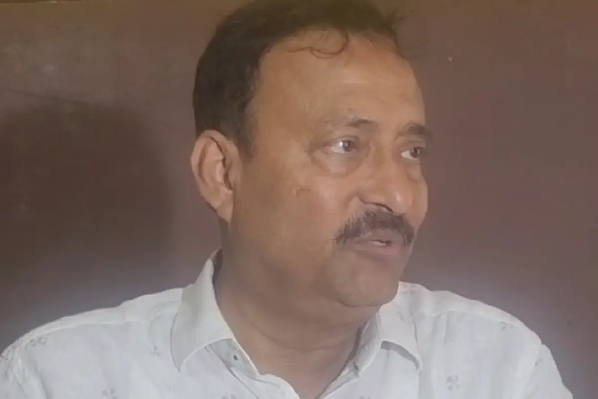 Kolkata News: मध्यरात्रि में पाटुली में गोलीबारी, छत पर हमला, तृणमूल समर्थक की हत्या 17 Patuli Jadavpur shooting TMC supporter killed Kolkata: कोलकाता के पाटुली में रात को छत पर गोलीबारी, तृणमूल समर्थक राहुल दे की मौत, एक घायल, पुलिस ने चार को गिरफ्तार किया।