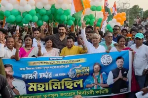 Bengal Politics: घाटाल में देव का पहला प्रचार, कुशपाता के राम मंदिर में पूजा, TMC प्रत्याशी श्यामली सरदार के समर्थन में उतरे सांसद दीपक अधिकारी