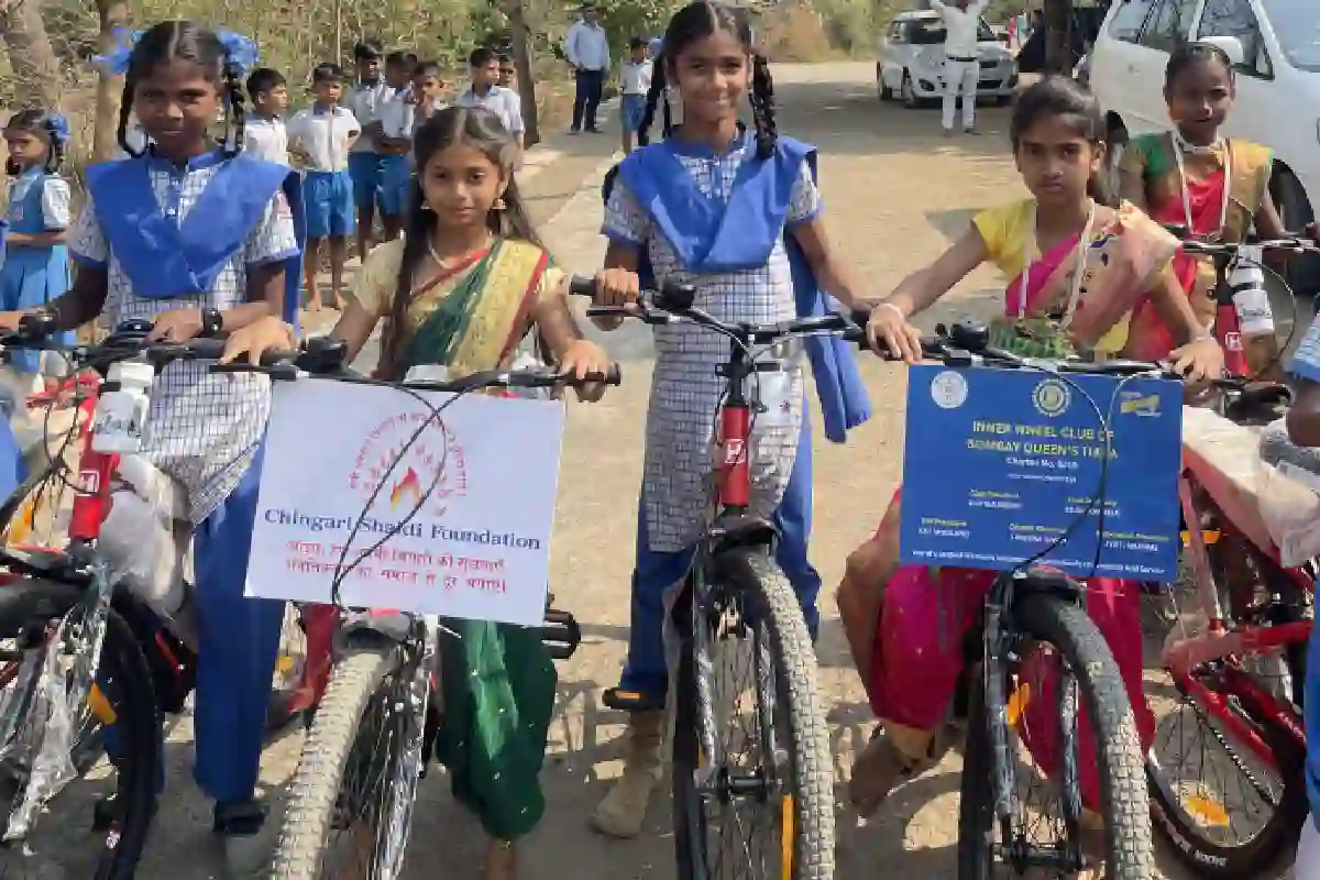 Bicycle Distribution India: वाडा के बच्चों को मिली ‘सपनों की सवारी’, अब बदलेगी शिक्षा की राह 12 Bicycle Distribution India