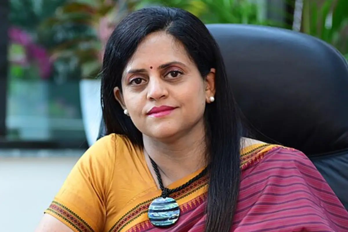 Ashwini Bhide appointed BMC Commissioner Mumbai: मुंबई की नई BMC कमिश्नर बनीं अश्विनी भिड़े - मेट्रो प्रोजेक्ट और CMO में काम का अनुभव रखने वाली वरिष्ठ IAS अधिकारी।