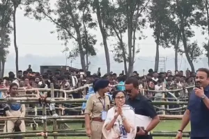 West Bengal News: तृणमूल अब महासागर है – एक लहर आई तो BJP साफ हो जाएगी, चंद्रकोना में ममता का हुंकार