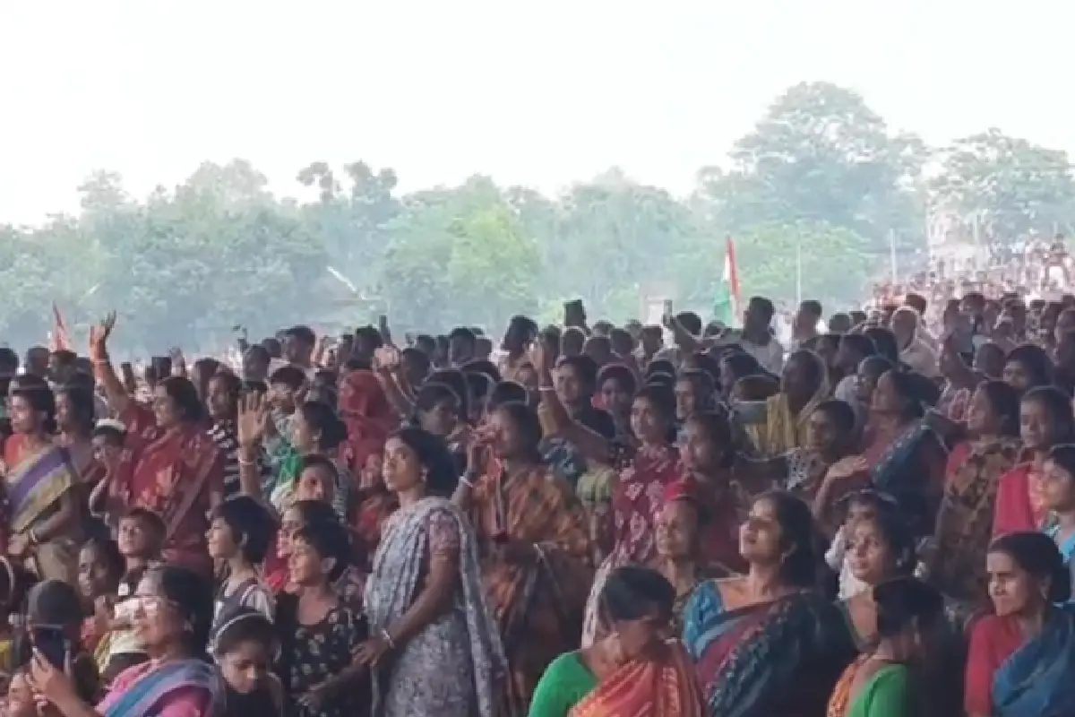 West Bengal News: तृणमूल अब महासागर है - एक लहर आई तो BJP साफ हो जाएगी, चंद्रकोना में ममता का हुंकार 17 Mamata Banerjee Chandrakona rally BJP Trinamool: चंद्रकोना रैली में ममता बनर्जी की BJP को चेतावनी - "तृणमूल अब महासागर है, एक लहर में BJP बह जाएगी।" पश्चिम मेदिनीपुर से पूरी रिपोर्ट।