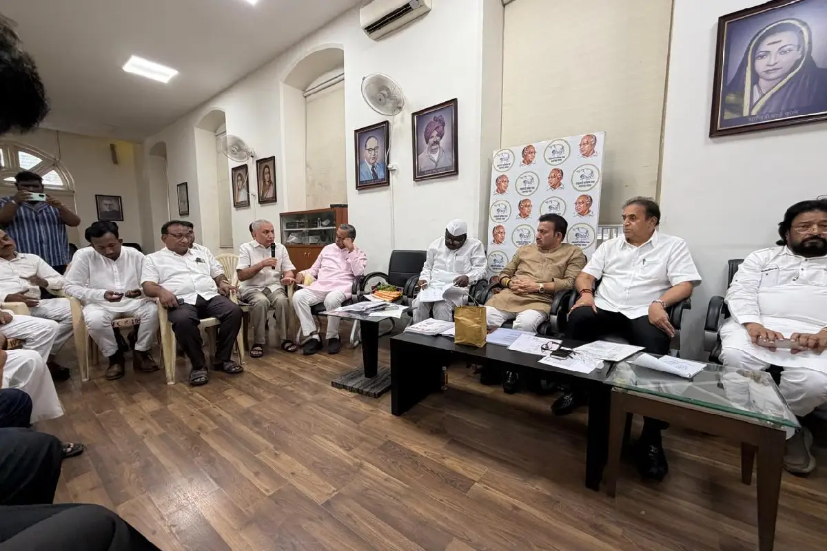 Nagpur Rural NCP Sharad Pawar district president resignation request: मुंबई बैठक में नागपुर ग्रामीण NCP (SP) जिला अध्यक्ष प्रविण कुंटे पाटिल ने व्यक्तिगत कारणों से पद से मुक्ति का अनुरोध किया। शशिकांत शिंदे व अनिल देशमुख रहे मौजूद।