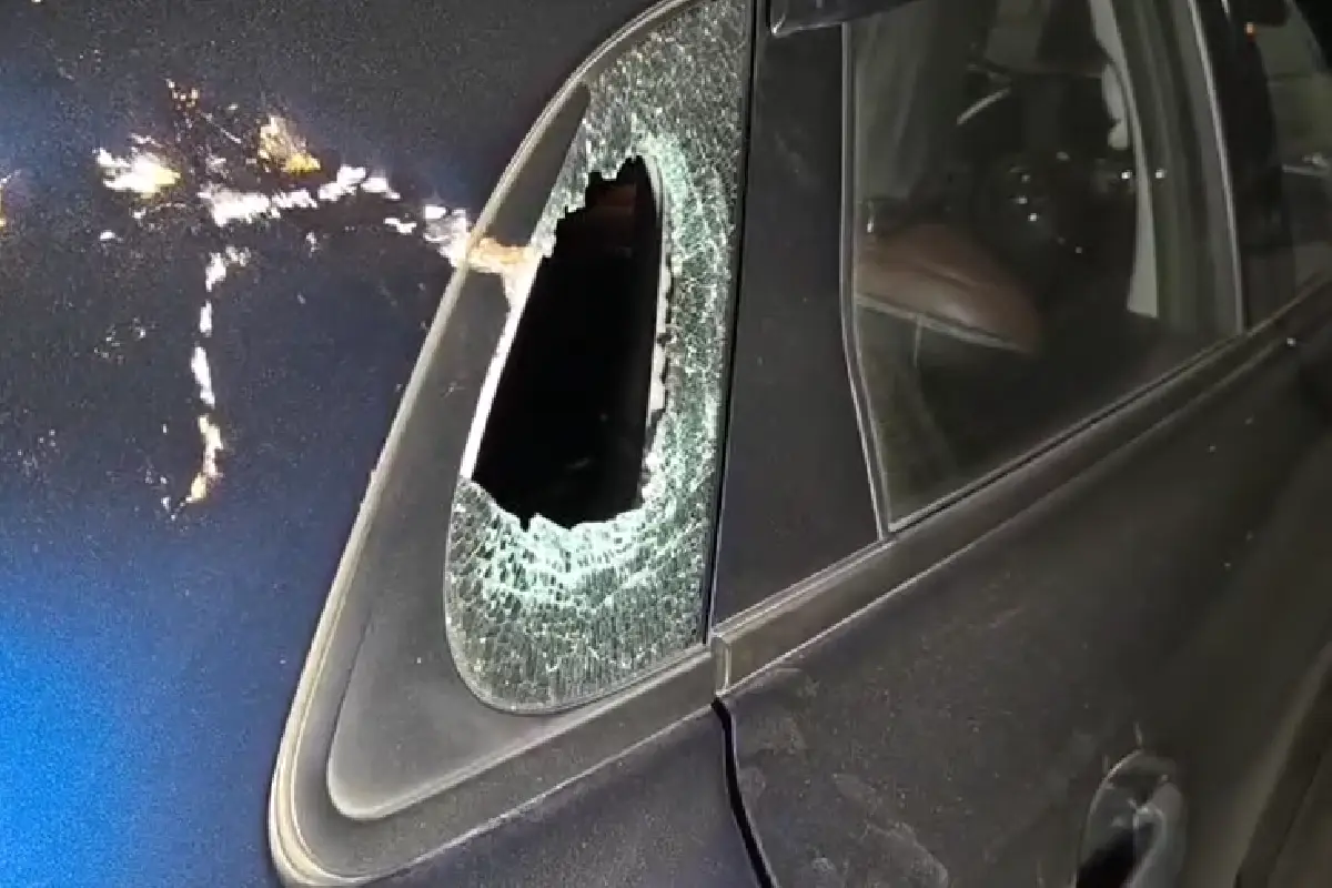 Malda Kaliachak SIR protest judicial officers blocked BDO office: मालदा के कालियाचक में मतदाता सूची से नाम गायब होने पर भड़के लोगों ने 7 न्यायिक अफसरों को खंड विकास अधिकारी दफ्तर में घेरा, राष्ट्रीय राजमार्ग-12 आधी रात तक बंद।