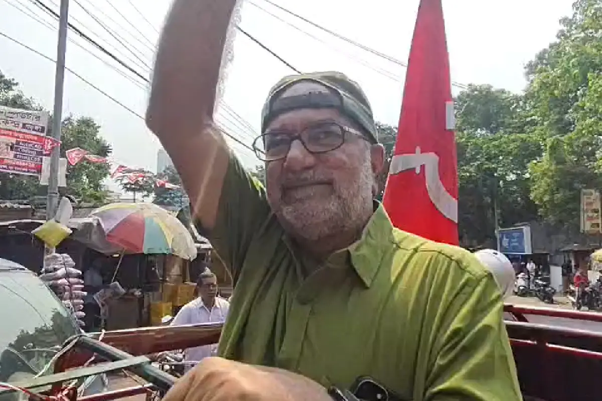 Kasba CPM Bikash Ranjan Bhattacharya election campaign Kolkata: कसबा विधानसभा में भारतीय कम्युनिस्ट पार्टी (मार्क्सवादी) प्रत्याशी बिकाश रंजन भट्टाचार्य ने सर्वेपार्क, नंदनकानन, सरदारपाड़ा समेत दर्जनों इलाकों में चुनाव प्रचार किया।