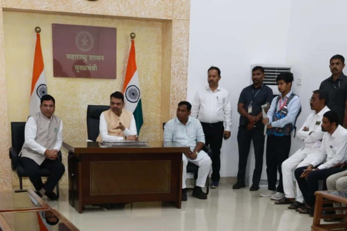 Gadchiroli land acquisition farmers Devendra Fadnavis Chamorshi: गडचिरोली में भूमि अधिग्रहण पर CM फडणवीस का बड़ा आश्वासन, "किसानों पर कोई दबाव नहीं, मिलेगा अधिकतम मुआवजा"