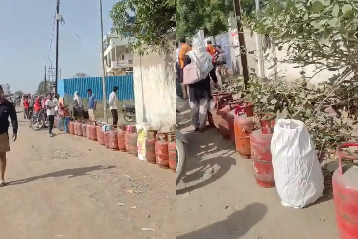 नागपुर में गैस सिलेंडर संकट, प्रशासन के दावे खोखले, जनता रात 2 बजे से कतार में खड़ी 12 Nagpur gas cylinder crisis: नागपुर में गैस सिलेंडर के लिए जनता दोपहर 2 बजे से कतार में, एजेंसी बोली - गैस नहीं, कलेक्टर बोले - कमी नहीं। एचपी गैस एजेंसी से ग्राउंड रिपोर्ट।
