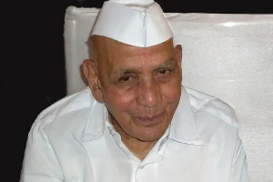 नागपुर में सादगीपूर्ण समारोह – जल विशेषज्ञ डॉ. माधव चितले को ‘डॉ. मोहन धारिया राष्ट्र निर्माण पुरस्कार’ से सम्मानित