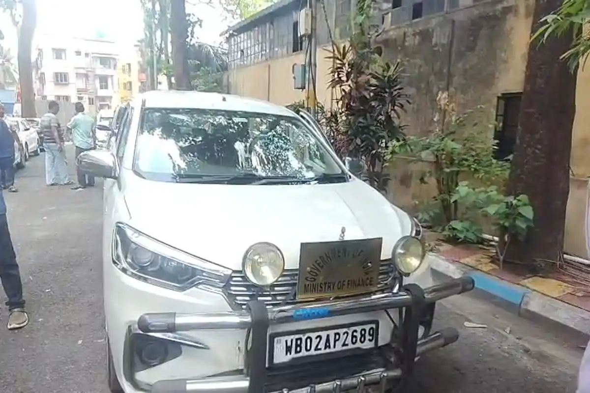 ED raids Partha Chatterjee Naktala residence SSC scam: पार्थ चट्टोपाध्याय के घर जांच तेज, नई पूछताछ की तैयारी