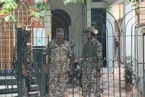 ED raids Partha Chatterjee Naktala residence: नियुक्ति घोटाला जांच में पार्थ चट्टोपाध्याय के घर ईडी की कार्रवाई