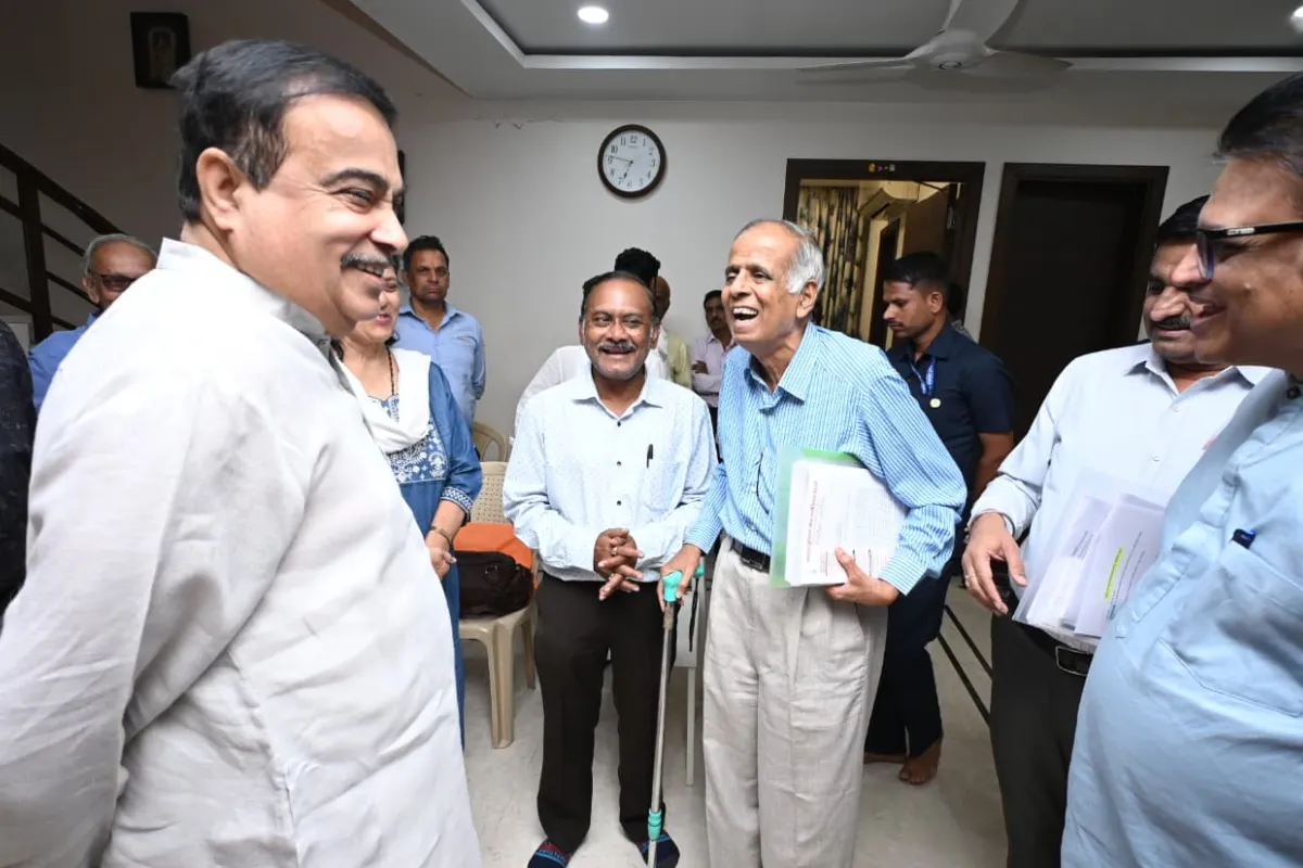 Nitin Gadkari journalists National Union Vidarbha Nagpur: राष्ट्रहित के विचार जन-जन तक पहुंचाएं, स्वास्थ्य सुविधाओं में सहयोग का दावा