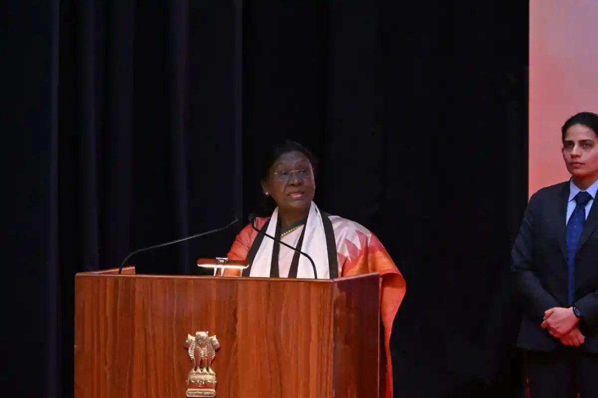 Nagpur News: राष्ट्रपति द्रौपदी मुर्मू ने कहा - डॉक्टरों को जीवनभर सीखते रहना चाहिए 12 Draupadi Murmu Nagpur medical convocation: डॉक्टरों को जीवनभर सीखते रहने और ईमानदारी बनाए रखने का संदेश