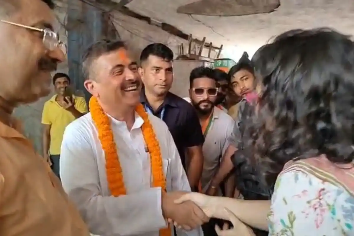 भवानीपुर में शुभेंदु अधिकारी ने चेतला से शुरू किया चुनाव प्रचार, लोगों को दी नववर्ष की शुभकामनाएं 14 Suvendu Adhikari Bhawanipur Election Campaign Chetla: भवानीपुर में शुभेंदु अधिकारी ने चेतला से शुरू किया प्रचार और लोगों को दी नए साल की शुभकामनाएं