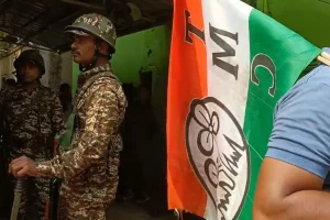 कोलकाता: तृणमूल प्रत्याशी देबाशिस कुमार के घर और चुनावी कार्यालय पर आयकर विभाग का छापा, ED के बाद अब IT के निशाने पर