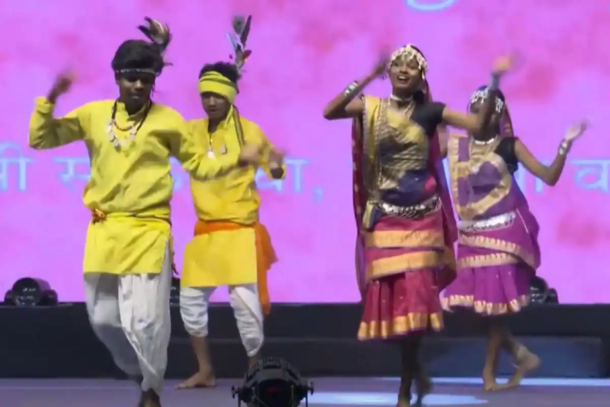 Kunwara Bhimsen Adivasi Lok Kala Mahotsav Nagpur: नागपुर में आदिवासी संस्कृति का भव्य आयोजन, हेमा मालिनी के नृत्य ने जीता दिल